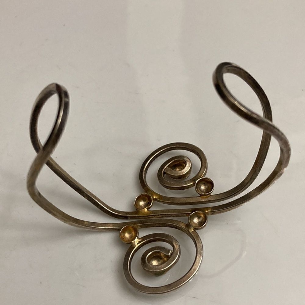 Bracelet    - Picture 2 of 5